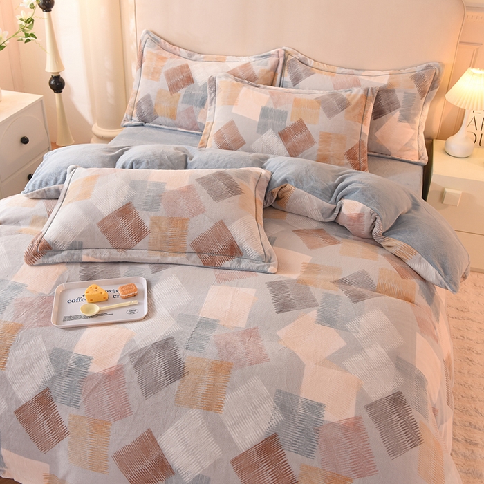 91家纺网 家纺一手货源 找家纺 2025新款冰岛臻棉绒印花系列牛奶绒小号三件套 贝尔