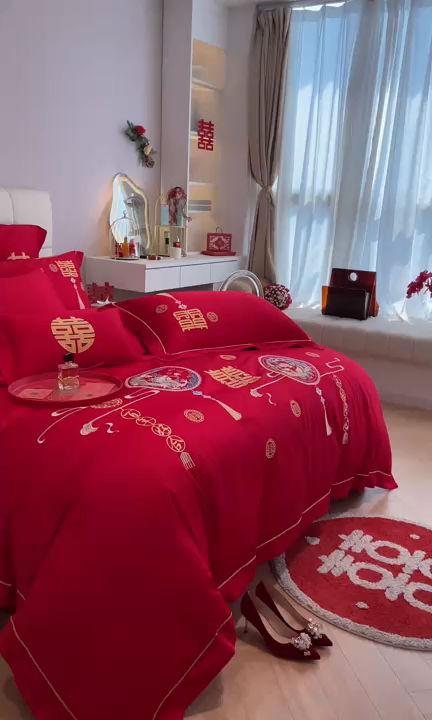 91家纺网 家纺一手货源 找家纺 欧乐蒂 2025新款亲肤棉刺绣婚庆四件套 龙凤情缘