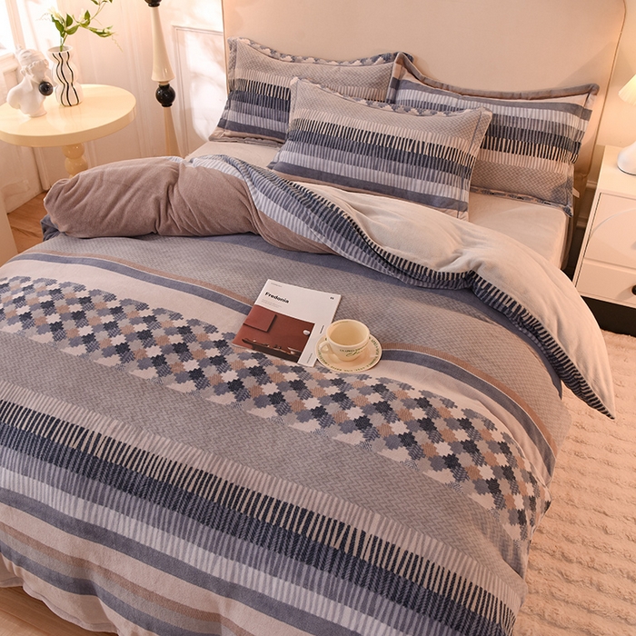 91家纺网 家纺一手货源 找家纺 简如 2025新款冰岛臻绵绒印花系列单被套牛奶绒单被套 洛林蓝