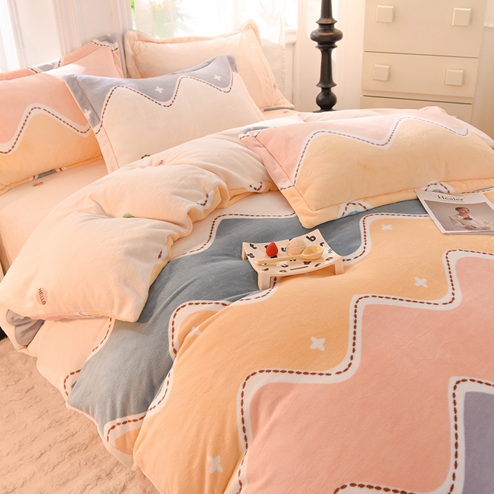 91家纺网 家纺一手货源 找家纺 简如 2025新款冰岛臻绵绒印花系列单被套牛奶绒单被套 梦幻海波-蓝灰