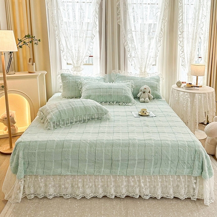 91家纺网 家纺一手货源 找家纺 宜凡家纺 2023新款宜凡-高克重兔绒牛奶绒床盖三件套 方格纹-天青色