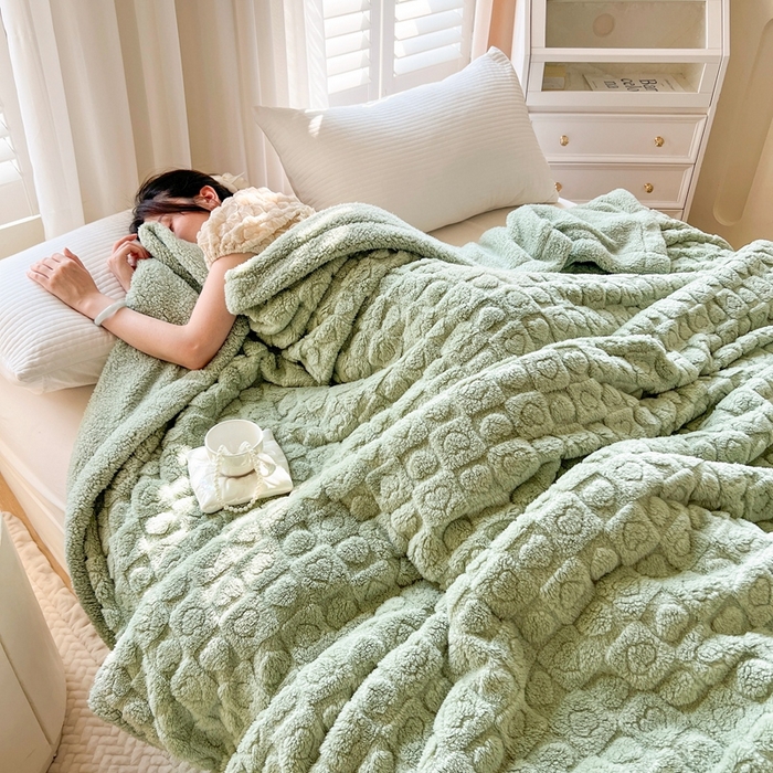 91家纺网 家纺一手货源 找家纺 欧邦 新款提花爱心款塔芙绒羊羔绒双层毛毯 果绿-同色