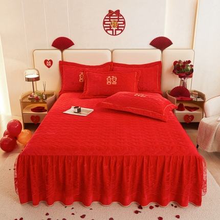 91家纺网 家纺一手货源 找家纺 （总）宜凡家纺 2023秋冬新品婴儿绒婚庆床裙三件套
