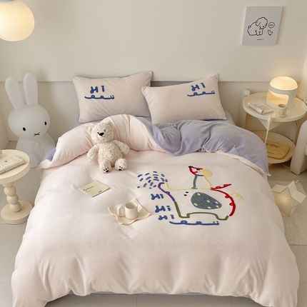 91家纺网 家纺一手货源 找家纺 （总）玛奇朵 2023新款秋冬牛奶绒多巴胺彩色线条毛巾绣四件套