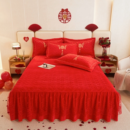 91家纺网 家纺一手货源 找家纺 （总）宜凡家纺 2023秋冬新品婴儿绒婚庆床裙三件套