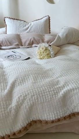 91家纺网 家纺一手货源 找家纺 玛奇朵 2023新款秋冬泰兔绒提花四件套-朵以 朵以-白