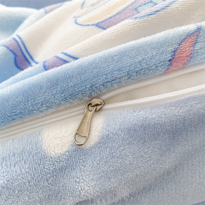 91家纺网 家纺一手货源 找家纺 博雅 2023三丽鸥正版授权卡通加厚牛奶绒系列四件套 玉桂狗奶油甜心