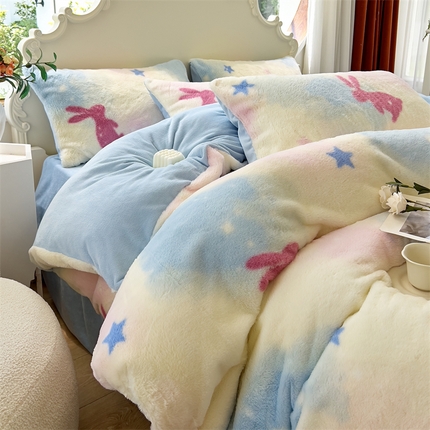 91家纺网 家纺一手货源 找家纺 （总）花伞 2023新款加厚印花兔毛绒保暖四件套