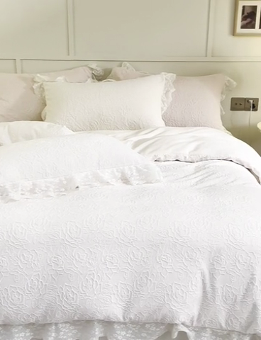 91家纺网 家纺一手货源 找家纺 （总）柚子YOUTH 2023新款雪尼尔花边雕花绒四件套