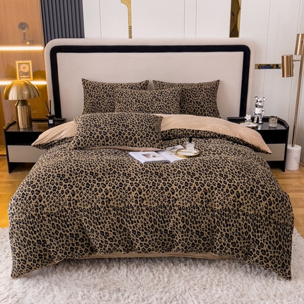 91家纺网 家纺一手货源 找家纺 （总）爱多多家居 2023新款轻奢款牛奶绒印花四件套