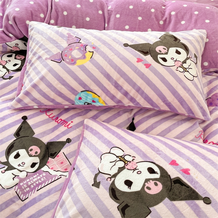 91家纺网 家纺一手货源 找家纺 博雅 2023新款三丽鸥正版授权卡通加厚牛奶绒系列四件套 条纹库洛米