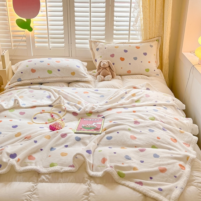 91家纺网 家纺一手货源 找家纺 川悦生活 2023新款双面240克宽边牛奶绒毯子 毛毯软心-粉