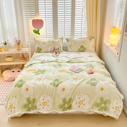 91家纺网 家纺一手货源 找家纺 （总）川悦生活 2023新款双面240克宽边牛奶绒毯子