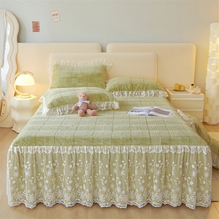 91家纺网 家纺一手货源 找家纺 （总）宜凡家纺 2023新款高克重兔绒牛奶绒床裙三件套