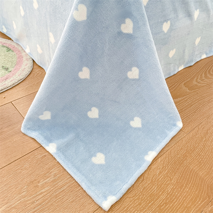 91家纺网 家纺一手货源 找家纺 博雅 2023新款三丽鸥正版授权卡通加厚牛奶绒系列四件套 波点玉桂狗