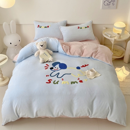 91家纺网 家纺一手货源 找家纺 （总）玛奇朵 2023新款秋冬牛奶绒多巴胺彩色线条毛巾绣四件套