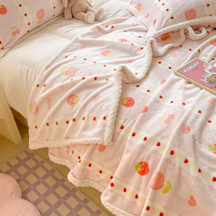 91家纺网 家纺一手货源 找家纺 川悦生活 2023新款双面240克宽边牛奶绒毯子 毛毯少女甜蜜