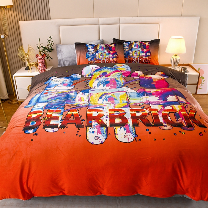 91家纺网 家纺一手货源 找家纺 爵仕家纺 2023新款暴力熊牛奶绒系列四件套 潮熊