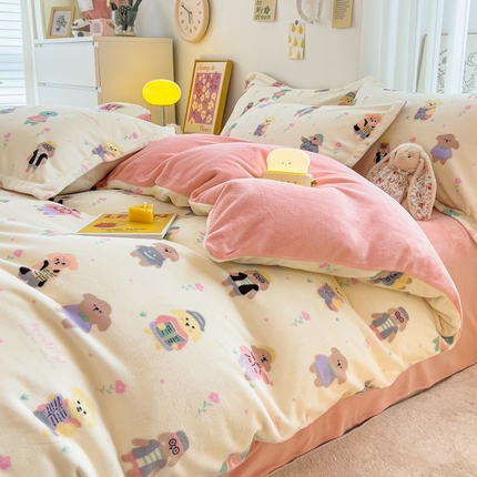 91家纺网 家纺一手货源 找家纺 （总）全季家居2023新款小清新A类高克重加厚印花牛奶绒四件套