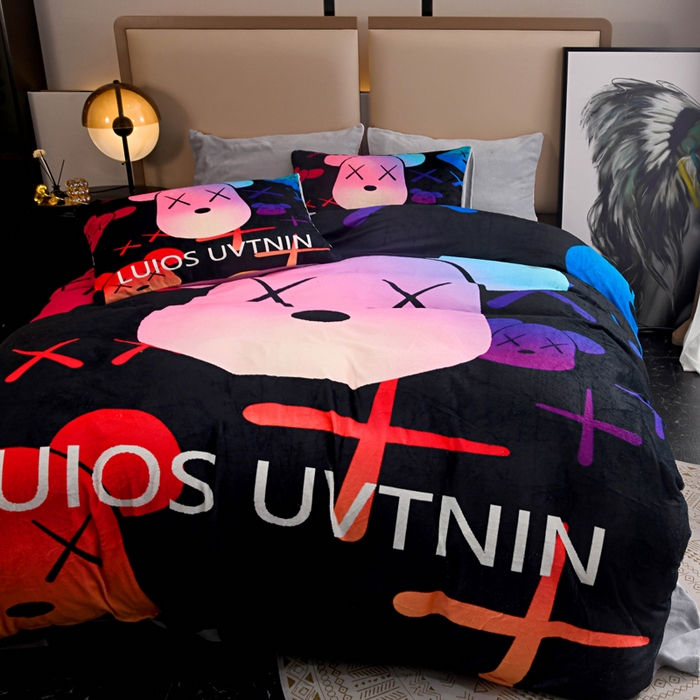 91家纺网 家纺一手货源 找家纺 爵仕家纺 2023新款暴力熊牛奶绒系列四件套 酷酷黑