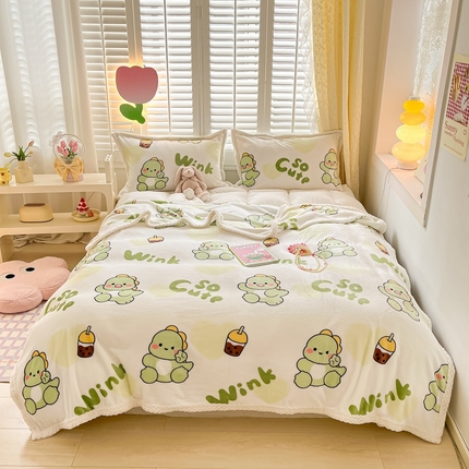 91家纺网 家纺一手货源 找家纺 （总）川悦生活 2023新款双面240克宽边牛奶绒毯子