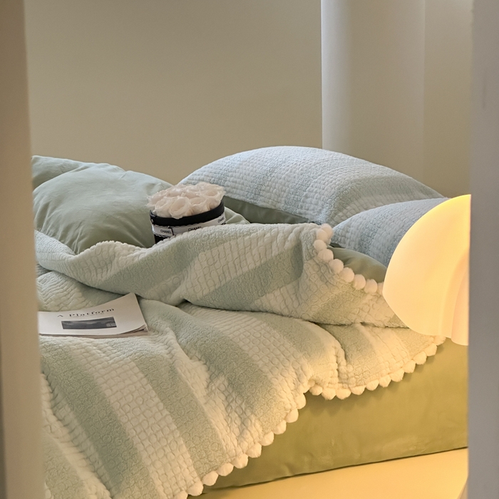 91家纺网 家纺一手货源 找家纺 玛奇朵 2023新款秋冬泰兔绒提花四件套-朵以 朵以-绿