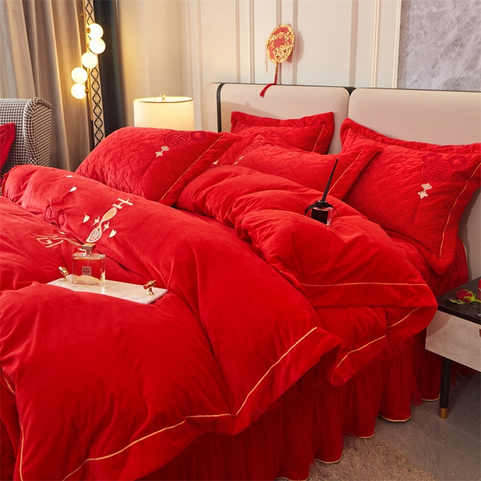 91家纺网 家纺一手货源 找家纺 宜凡家纺 2023秋冬新品婴儿绒婚庆床盖四件套 花嫁喜愿