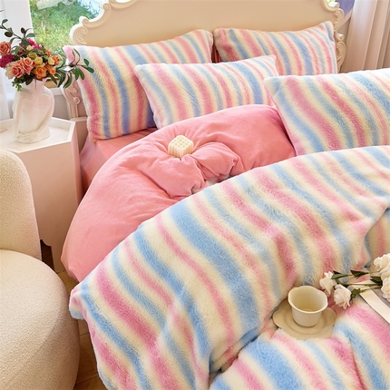 91家纺网 家纺一手货源 找家纺 （总）花伞 2023新款加厚印花兔毛绒保暖四件套