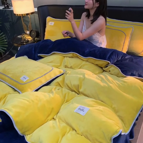 91家纺网 家纺一手货源 找家纺 畅畅家纺 2023新款纯色8.5斤9斤牛奶绒法莱绒宝宝金貂绒四件套 柠檬黄+深蓝