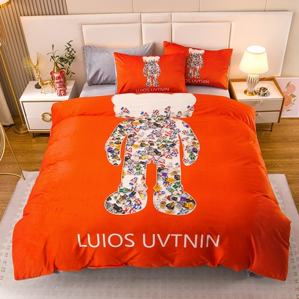 爵仕家纺 2023新款暴力熊牛奶绒系列四件套 糖果熊