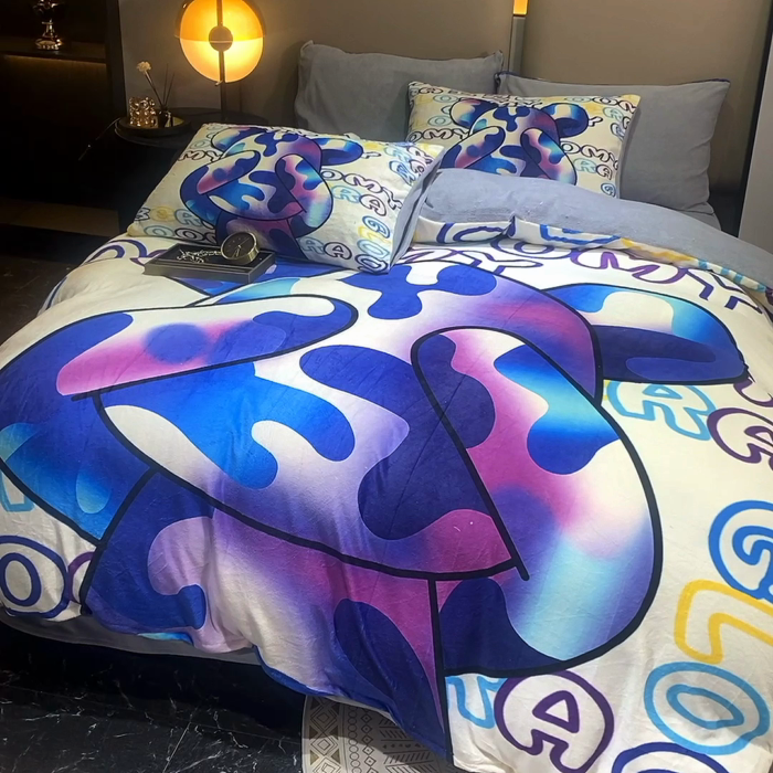 91家纺网 家纺一手货源 找家纺 爵仕家纺 2023新款暴力熊牛奶绒系列四件套 酷玩彩