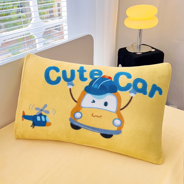 91家纺网 家纺一手货源 找家纺 鱼宝 2023新款大版牛奶绒婴童套件 开心车队