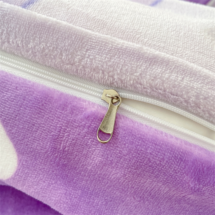 91家纺网 家纺一手货源 找家纺 博雅 2023新款三丽鸥正版授权卡通加厚牛奶绒系列四件套 开心库洛米