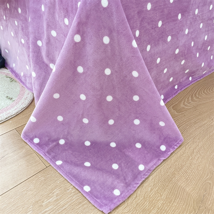 91家纺网 家纺一手货源 找家纺 博雅 2023新款三丽鸥正版授权卡通加厚牛奶绒系列四件套 条纹库洛米