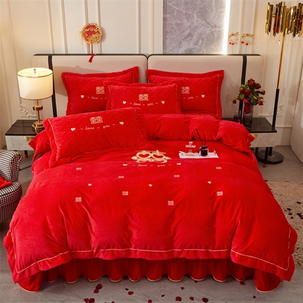 91家纺网 家纺一手货源 找家纺 （总）宜凡家纺 2023秋冬新品婴儿绒婚庆床盖四件套