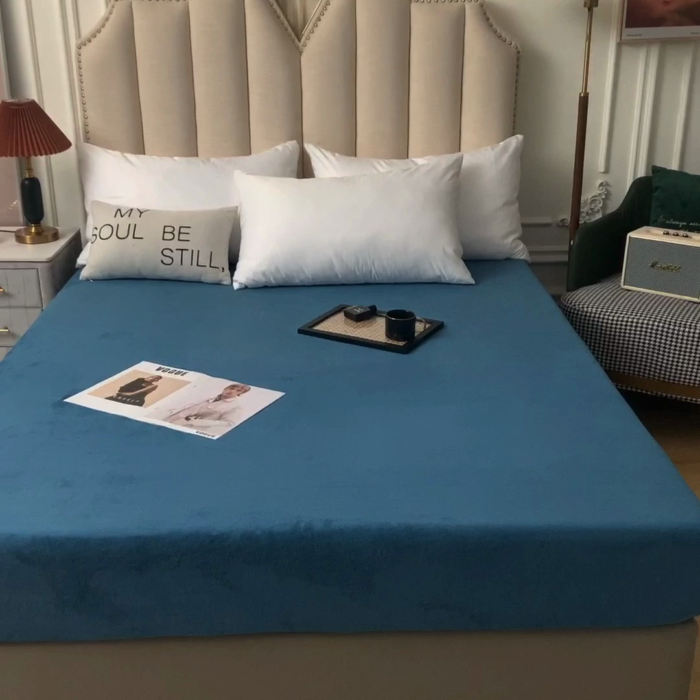 91家纺网 家纺一手货源 找家纺 甜之梦  2025牛奶绒纯色拼色单品四件套床笠（可定制尺寸）宝石蓝