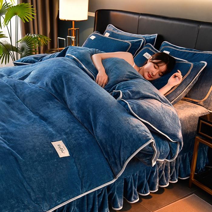 91家纺网 家纺一手货源 找家纺 畅畅家纺 2023新款纯色8.5斤9斤牛奶绒法莱绒宝宝金貂绒四件套 宾利蓝