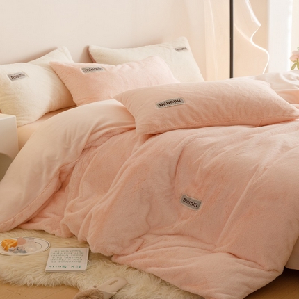 91家纺网 家纺一手货源 找家纺 （总）金奇达2024秋冬保暖加厚绒类兔兔绒四件套-【MM元气兔绒】系列