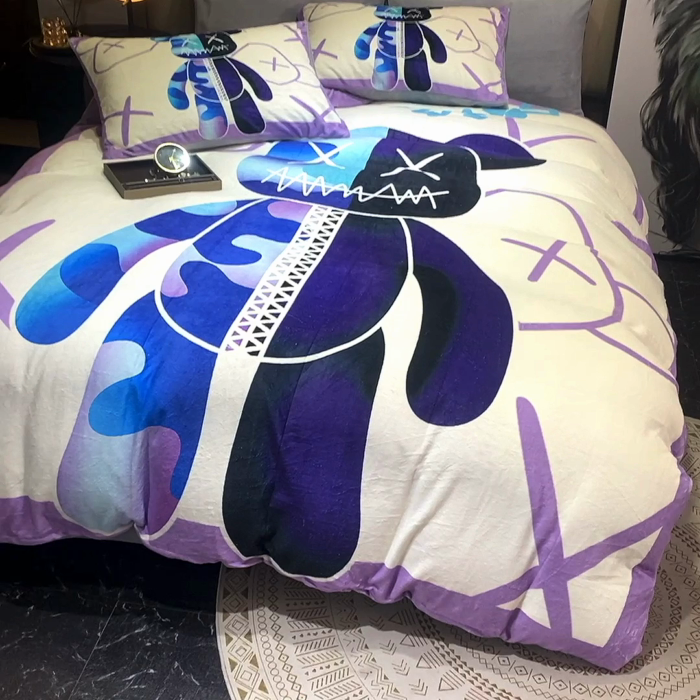 91家纺网 家纺一手货源 找家纺 爵仕家纺 2023新款暴力熊牛奶绒系列四件套 潮流熊