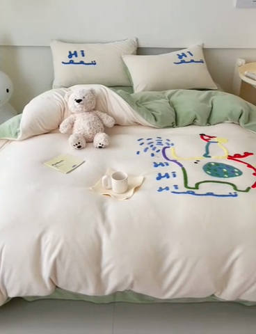 91家纺网 家纺一手货源 找家纺 （总）玛奇朵 2023新款秋冬牛奶绒多巴胺彩色线条毛巾绣四件套