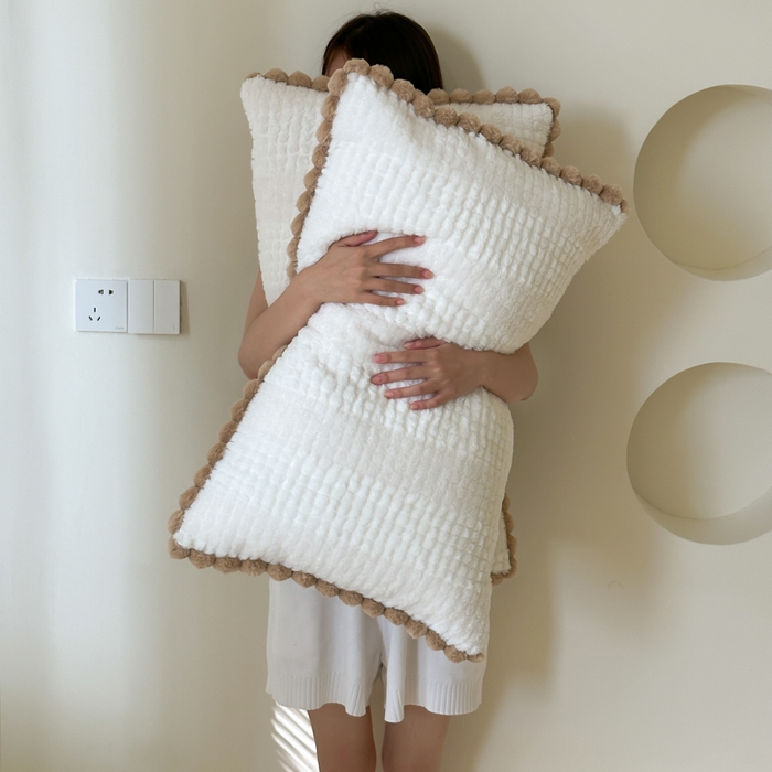 91家纺网 家纺一手货源 找家纺 玛奇朵 2023新款秋冬泰兔绒提花四件套-朵以 朵以-白