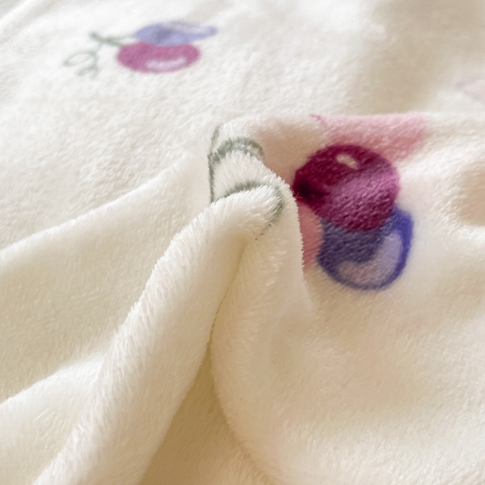 91家纺网 家纺一手货源 找家纺 川悦生活 2023新款双面240克宽边牛奶绒毯子 毛毯葡萄庄园