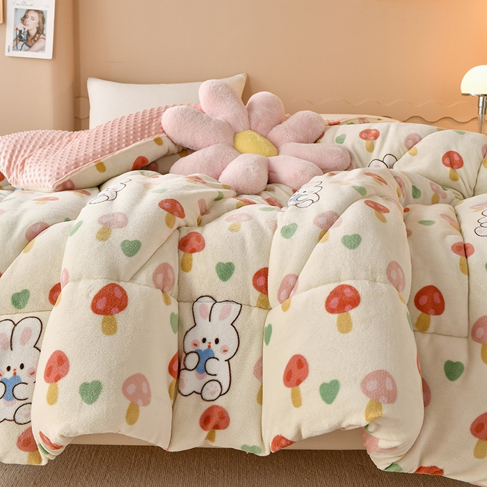 91家纺网 家纺一手货源 找家纺 梦初语 2023新款A类双面牛奶绒豆豆被冬被芯被子春秋被 蘑菇屋