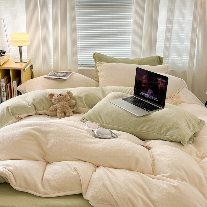 91家纺网 家纺一手货源 找家纺 昔可家纺2023新款奶油纯色系列双拼牛奶绒四件套 茉莉奶绿