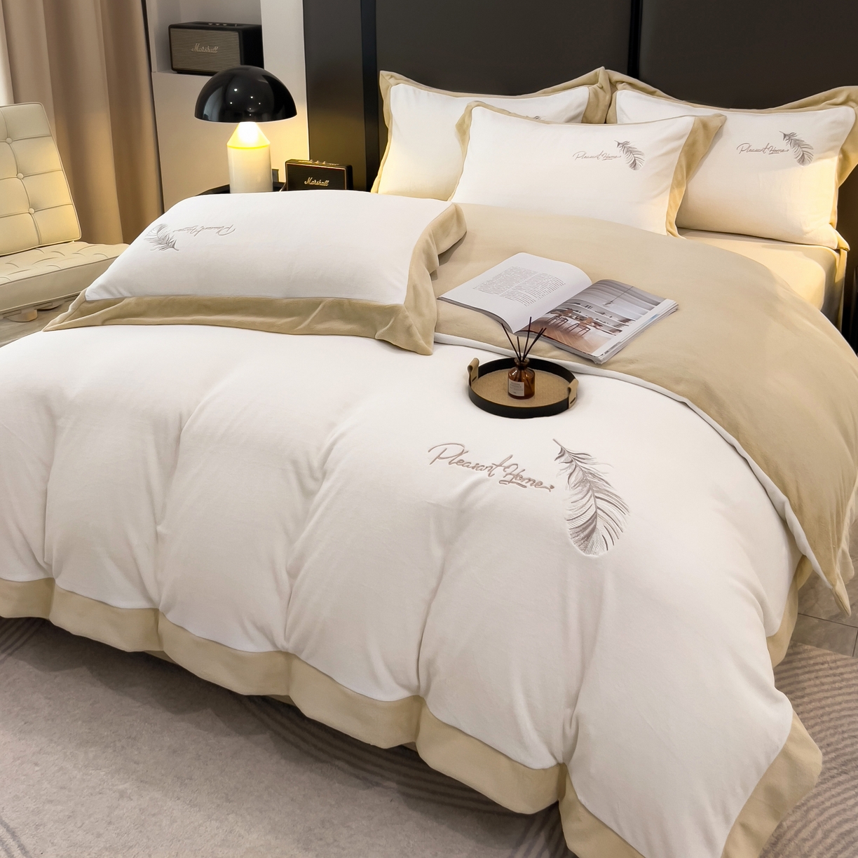 91家纺网 家纺一手货源 找家纺 露梦 2025新款加厚保暖牛奶绒刺绣款四件套-轻羽（风格一） 轻羽-贝壳白