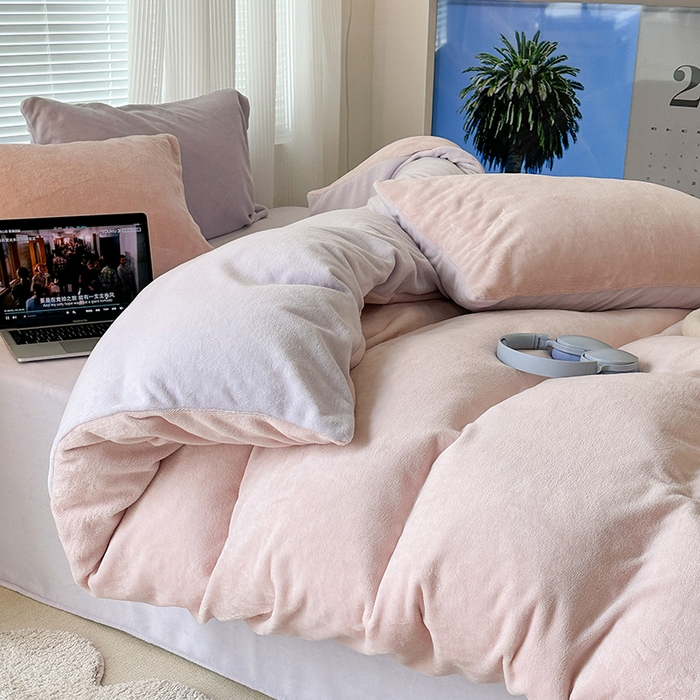 91家纺网 家纺一手货源 找家纺 昔可家纺 2023新款奶油纯色系列双拼牛奶绒四件套 奶油粉