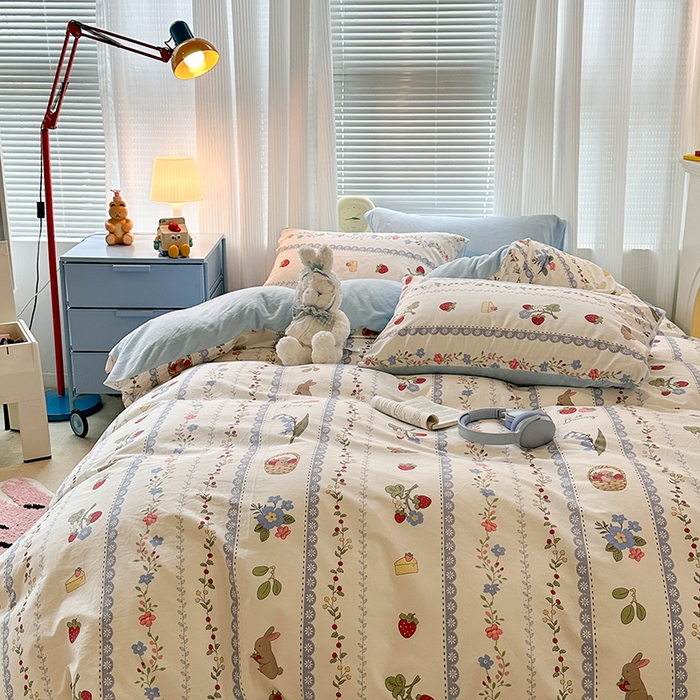 91家纺网 家纺一手货源 找家纺 昔可家纺 2023新款y2k卡通印花系列棉加绒四件套 蕾丝花边兔