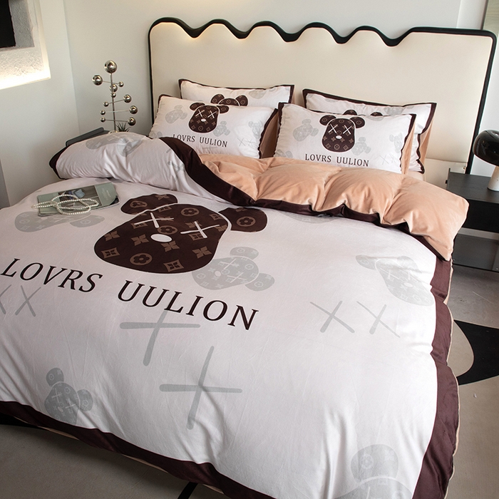 91家纺网 家纺一手货源 找家纺 摩卡 2024新款秋冬新品网红款婴儿绒毛四件套 熊头咖