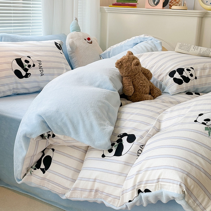 91家纺网 家纺一手货源 找家纺 昔可家纺 2023新款y2k卡通印花系列棉加绒四件套 呆萌熊猫