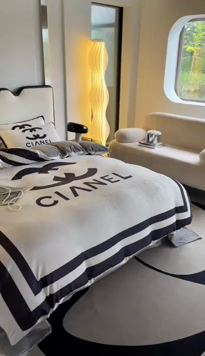 91家纺网 家纺一手货源 找家纺 摩卡 2024新款秋冬新品网红款婴儿绒毛四件套 可可白